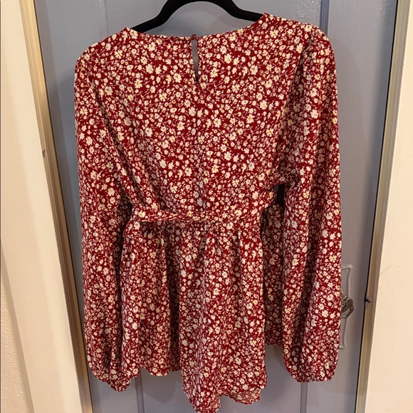 Floral Red Women's Top - Picture 3 of 6